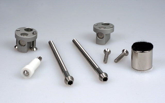((magnetic)) connect locking system
