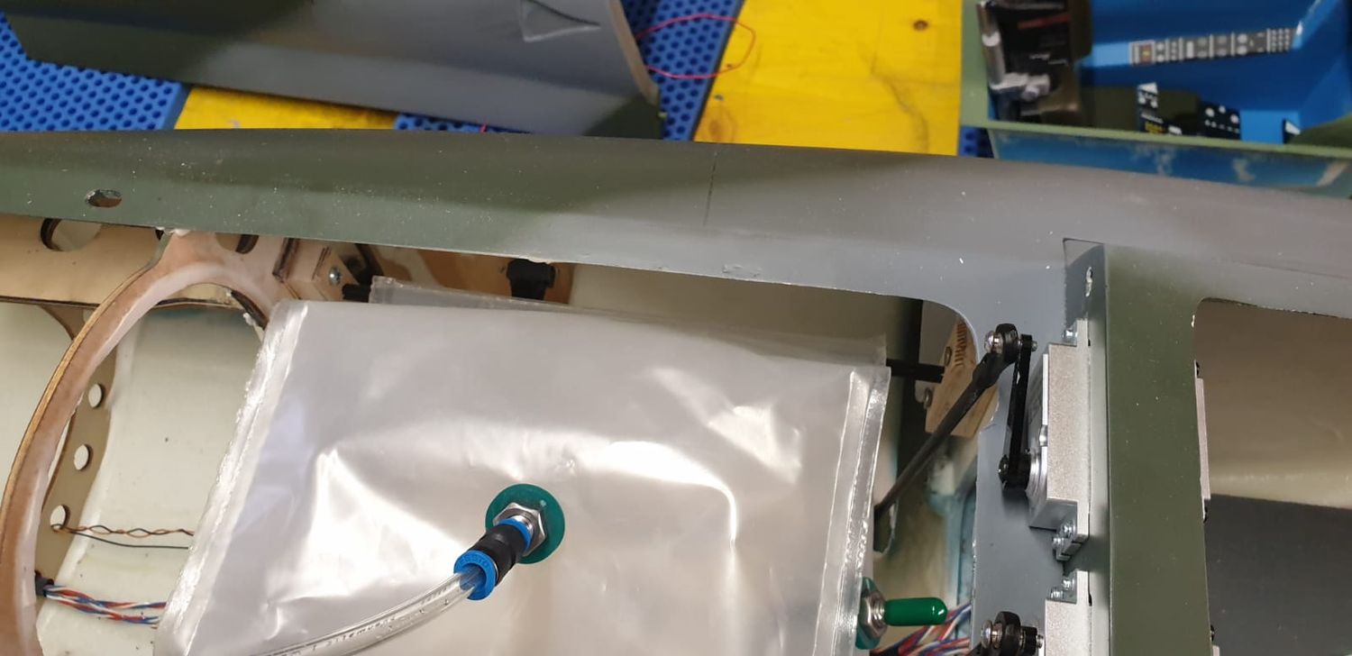 Beuteltank für Top RC Super Galeb G4