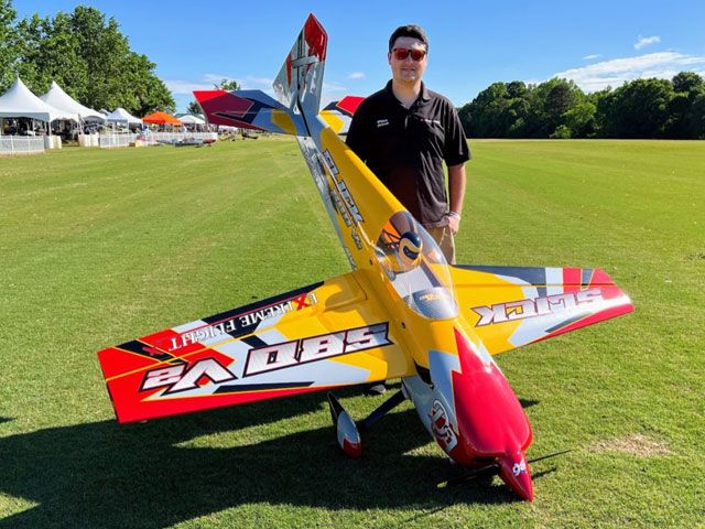 Extremeflight-Rc Slick 580 105.5&quot; V2 Gelb/Rot/Grau ARF