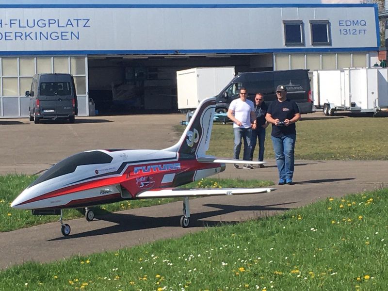Futura XXL 3,7m incl. elektrischem Einziehfahrwerk