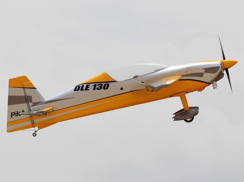 PILOT-RC EXTRA NG-103 V2 - CFK / Carbon Competition - Spw 2600mm - ARF-Set
