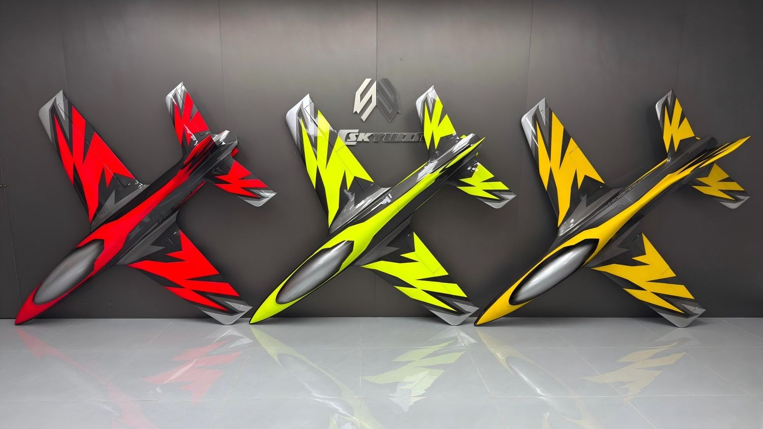 Skywing RC 2.4m Jet – RC Sportjet mit Vektorsteuerung und Turbinenantrieb
