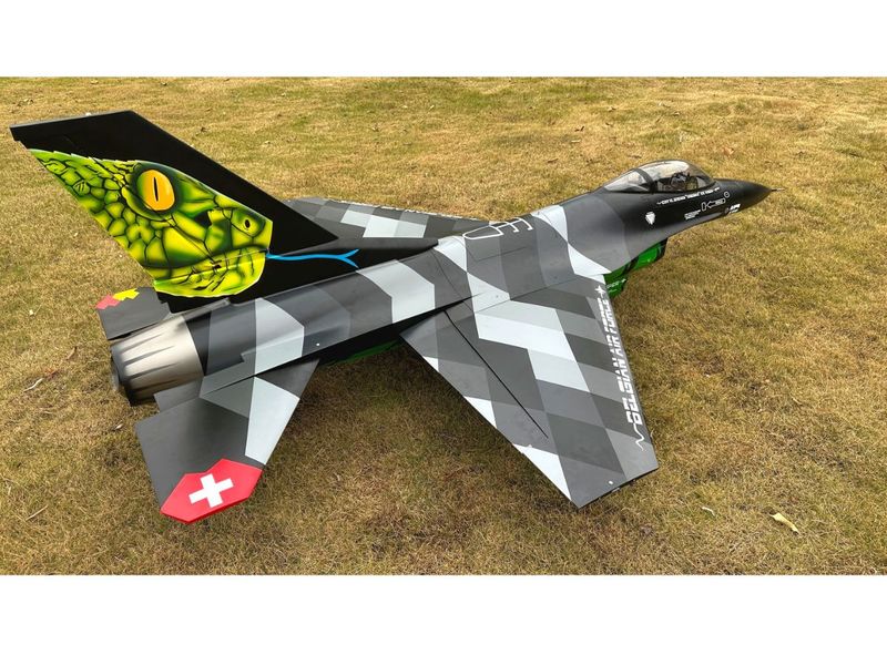 Pilot-RC 3.06m F-16 Dream Viper - Turbinen Jet 1/5, ARF-Set mit EZFW und Vektor Schubrohr