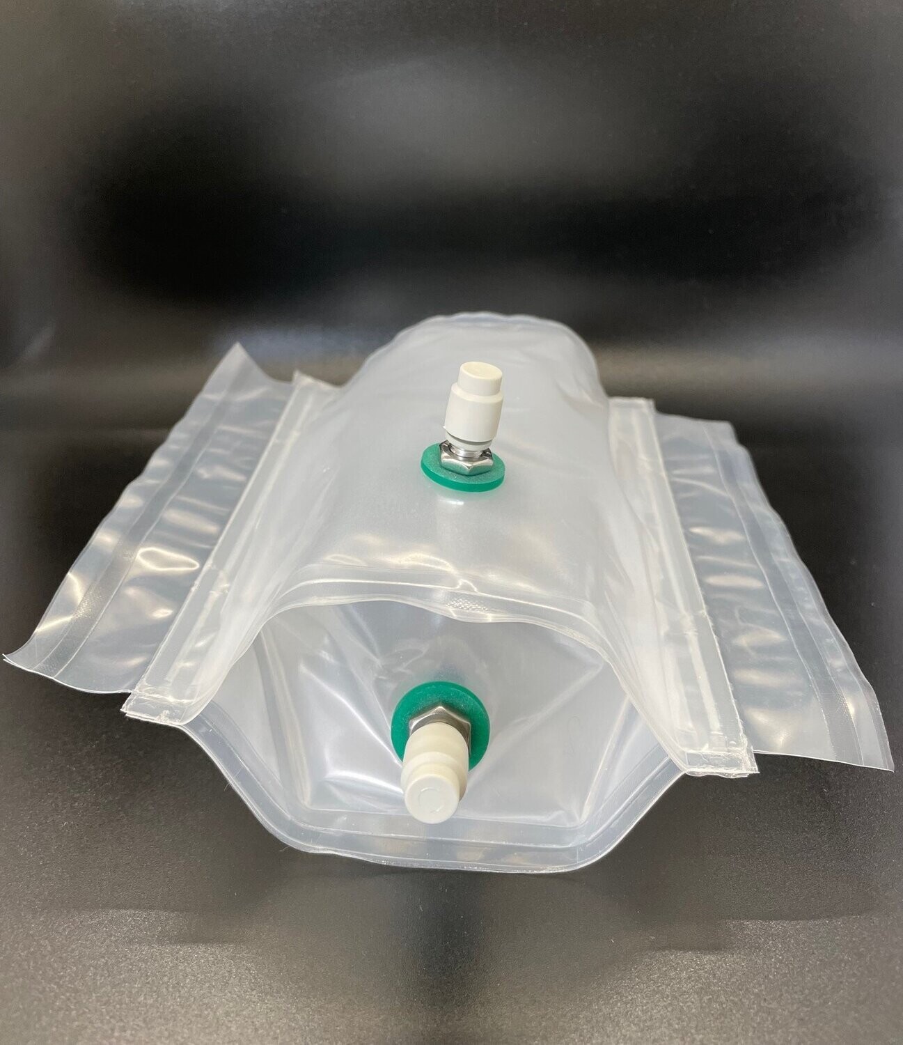 Cylindrical bag-in-box, 4.5 liters