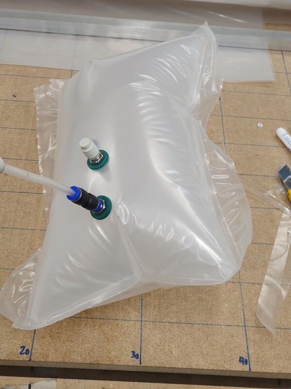 4.5-Liter Pillow-Shaped Pouch Tank