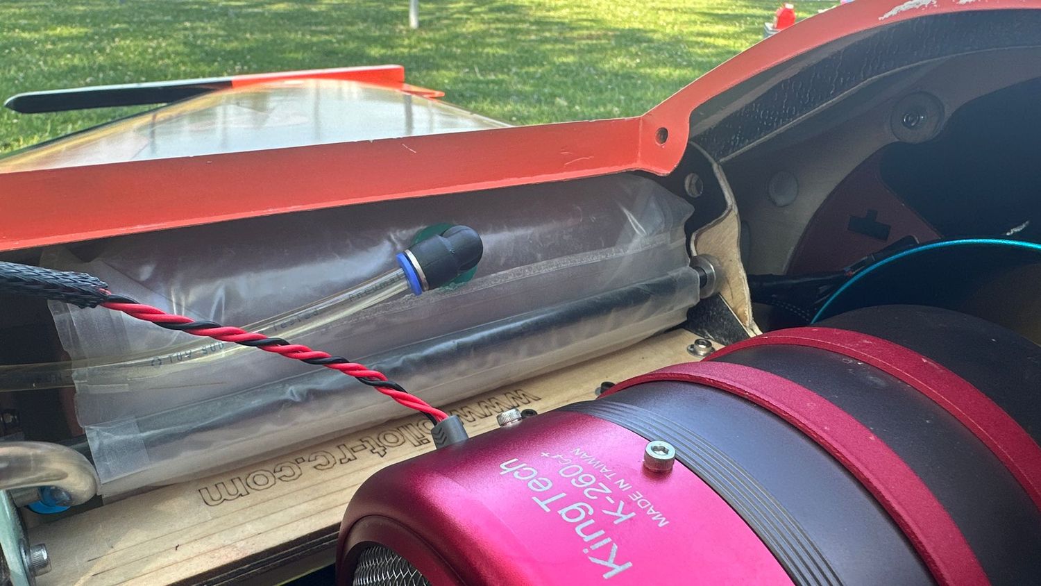 PilotRC F-16 1/5 Scale Tank