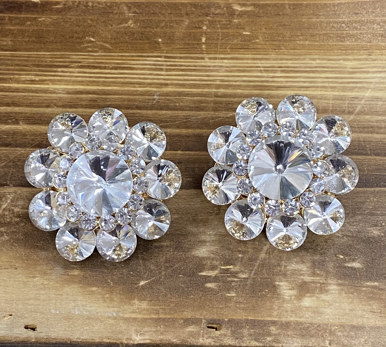 Clear Stone Flower Round Clip On Earrings