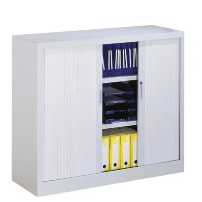 Armoire basse à rideaux coulissants