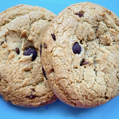 Chocolate Chip Delish AF Cookies