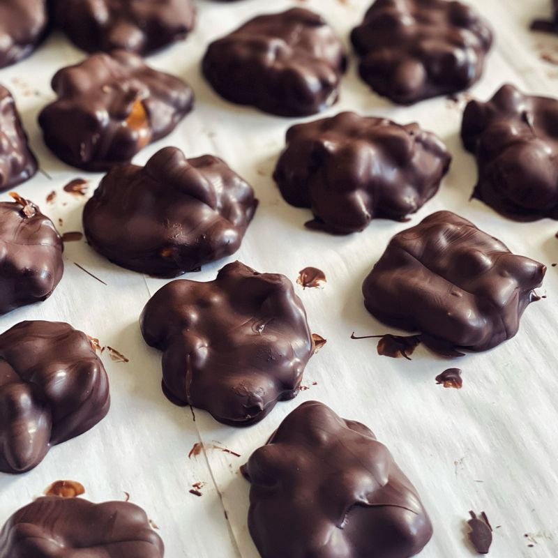 Caramel Peanut Cluster 6 Pack