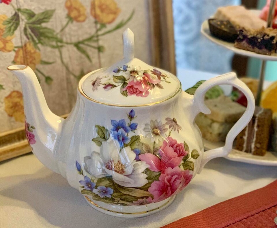 Grace's Rose Tea Pot