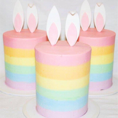 4" Cake, Rainbow Bunny