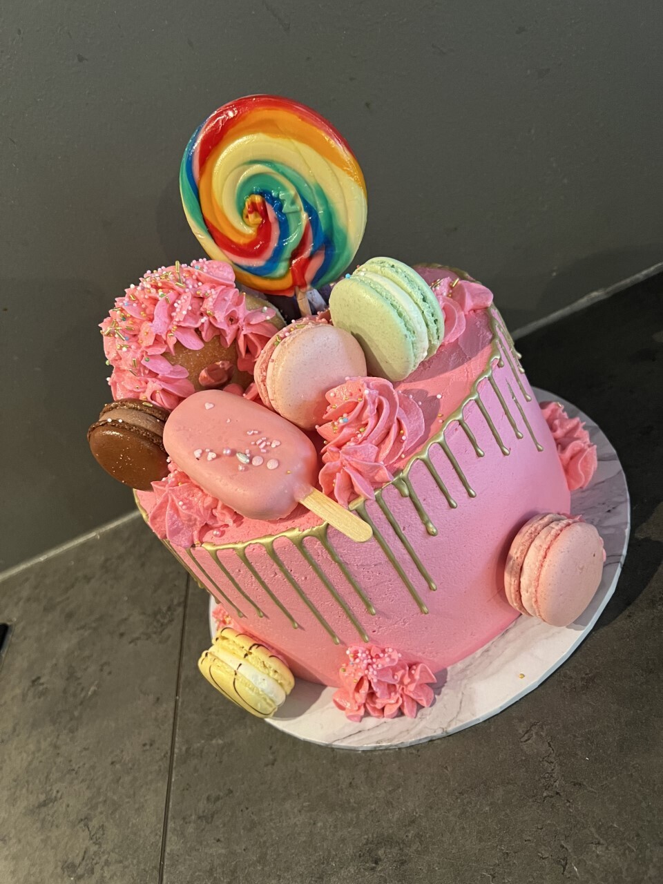Drip Cake Sweet & Pop