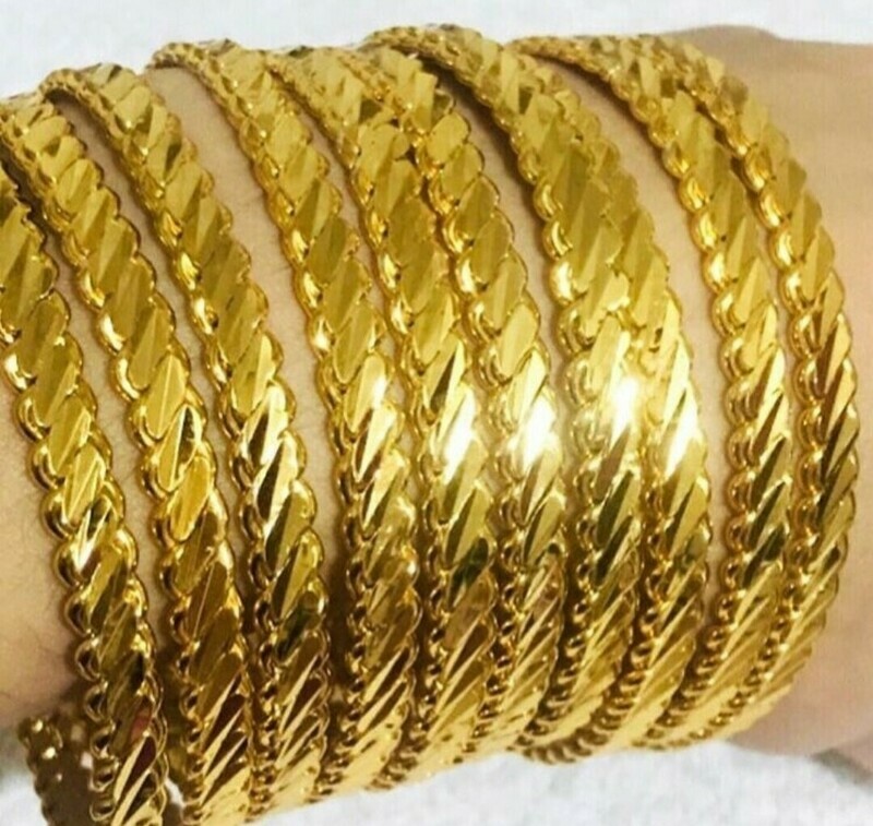 22 Karat Hart-Vergoldung
Edle und Hochwertige Verarbeitung je stück
Grösse 17-21cm ○