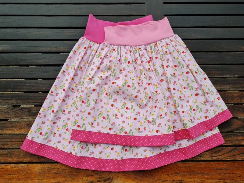 Trachtenrock aus Cord mit Jerseybund 
Gr. 110/116 - 134/140