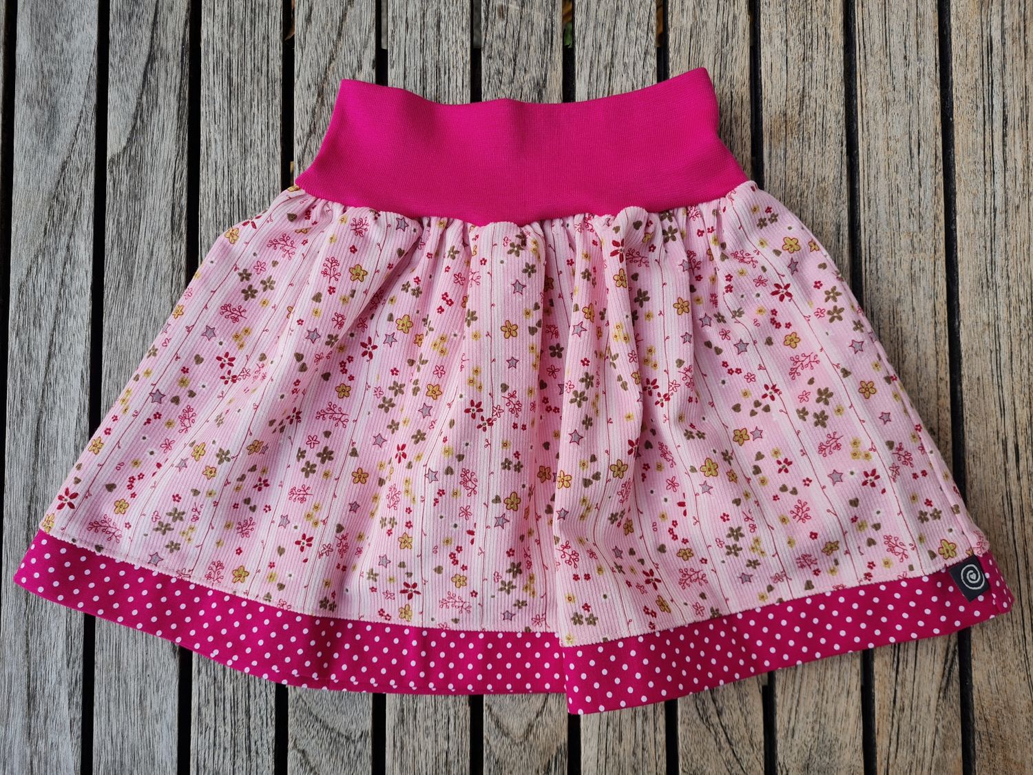 Trachtenrock aus Cord Gr. 74/80  -  134/140