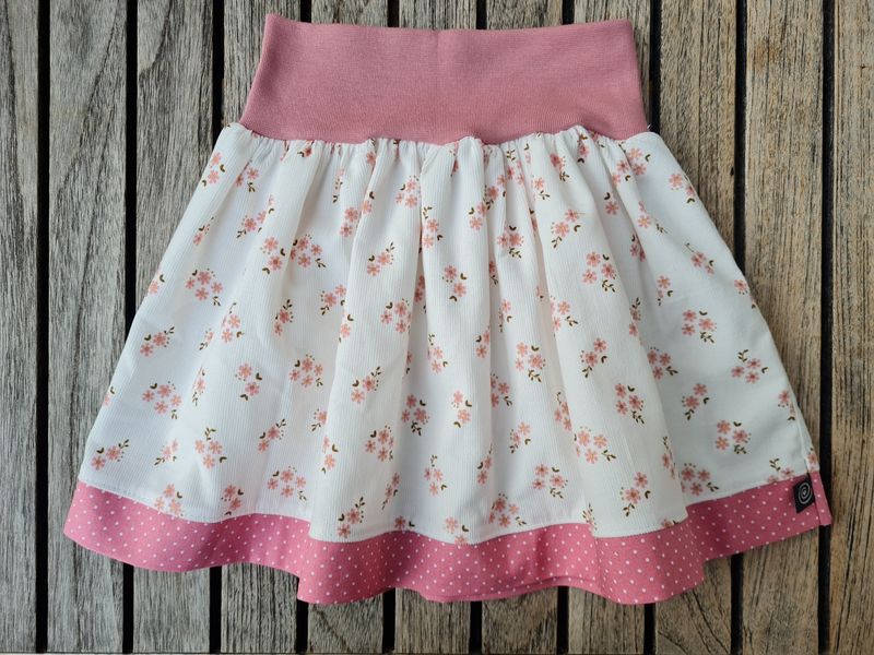 Trachtenrock aus Cord Gr. 74/80  -  134/140