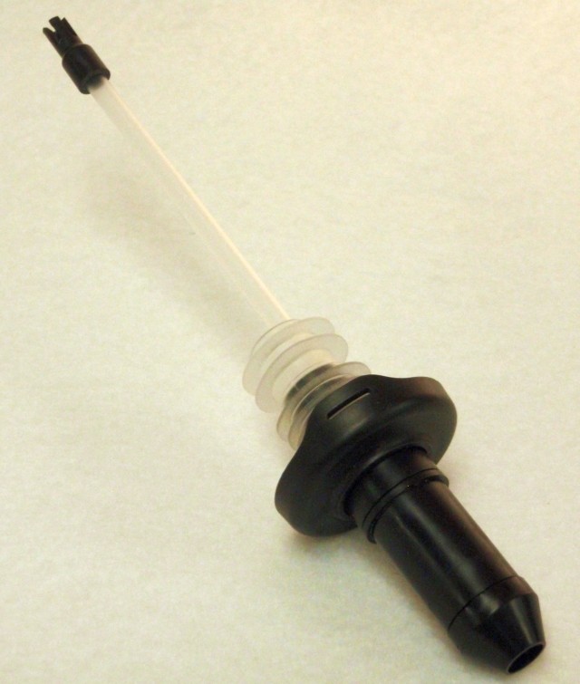 Berg All Bottle ID Pourer