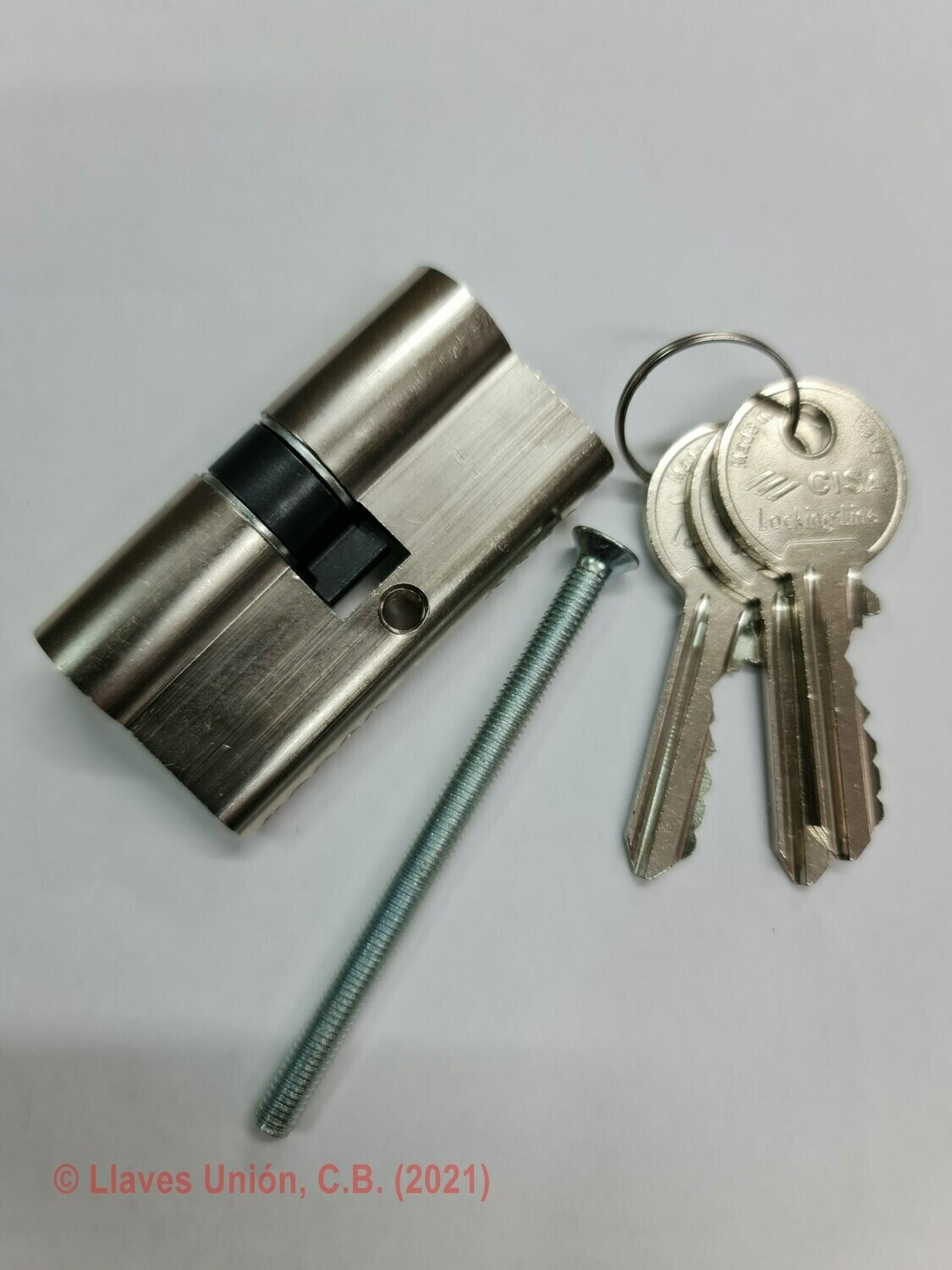 Cilindro CISA LOGO 30x30 mm. Niquelado. Llave Serreta. Leva Corta