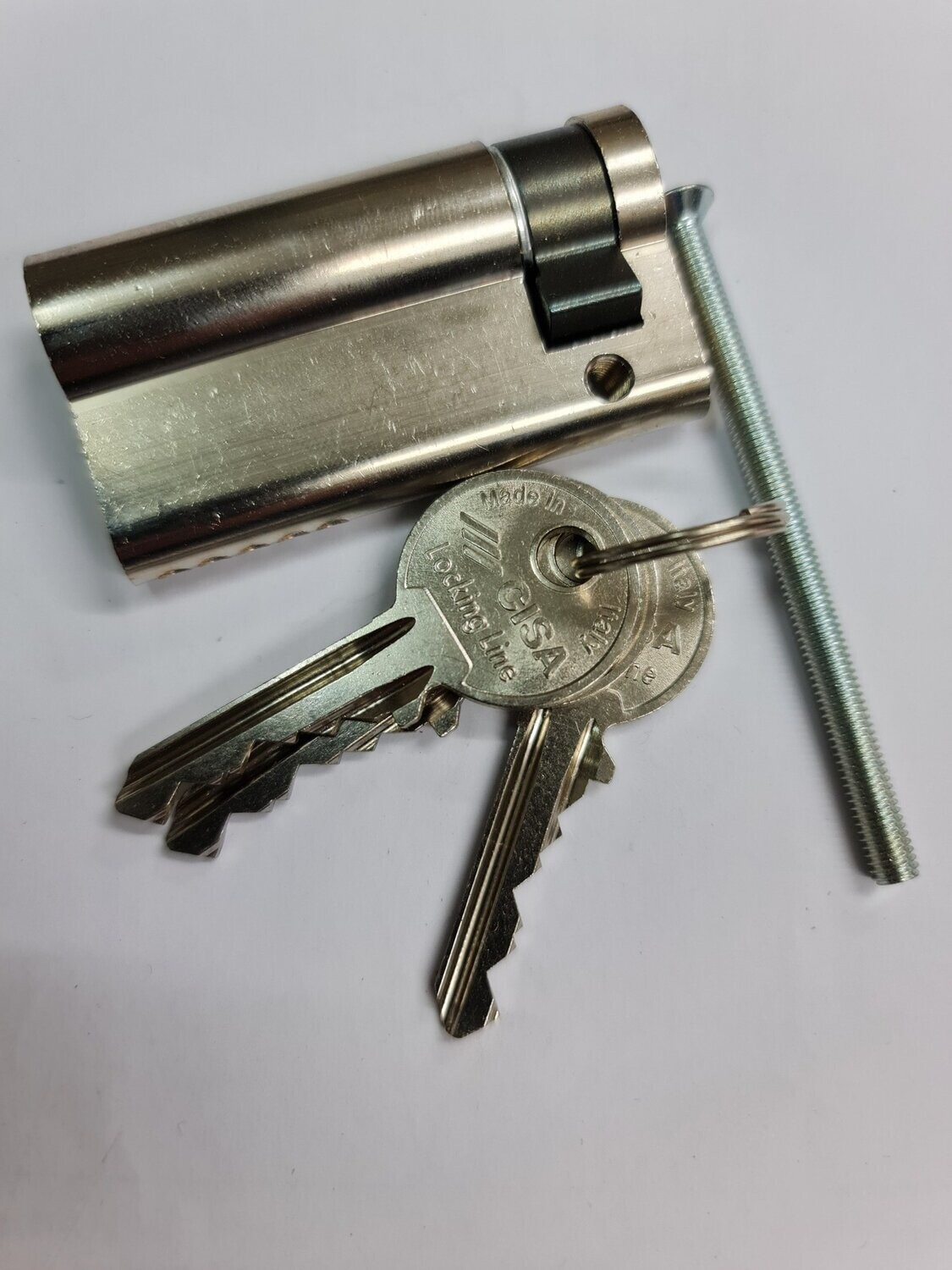 Medio Cilindro CISA LOGO 50x10 mm. Niquelado. Llave Serreta. Leva Larga