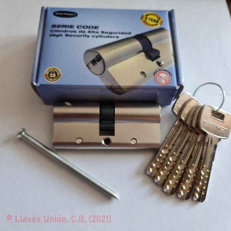 Cilindro Seguridad IXXTRON BS980 35X35 mm. Niquelado. Leva Corta