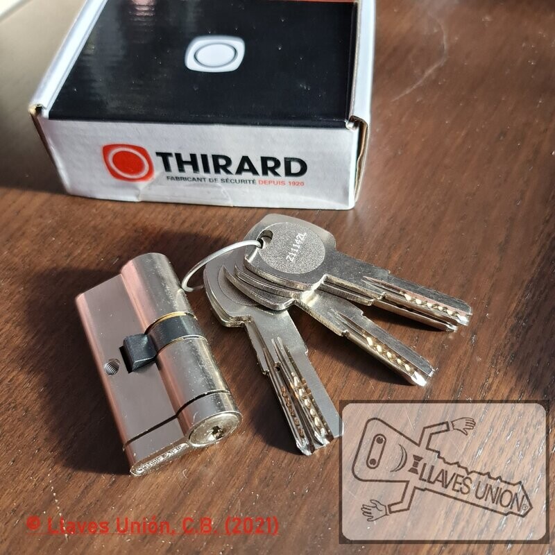 Cilindro THIRARD TRANSIT-1. 30x30 mm. Niquelado. Doble Embrague