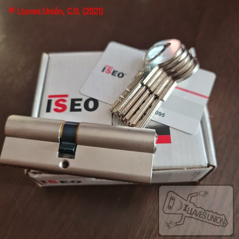 Cilindro ISEO R6 40x50 mm. Niquelado. Llave Seguridad. Leva Corta