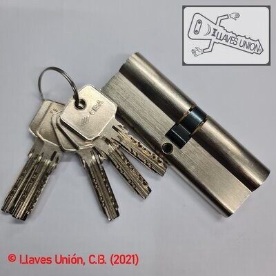 Cilindro CISA ASTRAL M10 45x45 mm. Niquelado. Llave Seguridad. Leva Larga