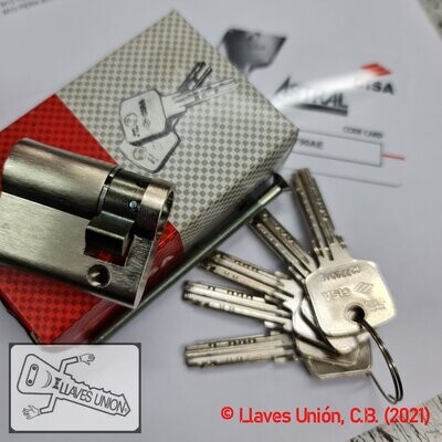 Cilindro CISA ASTRAL M10 30x10 mm. Niquelado. Llave Seguridad. Leva Larga