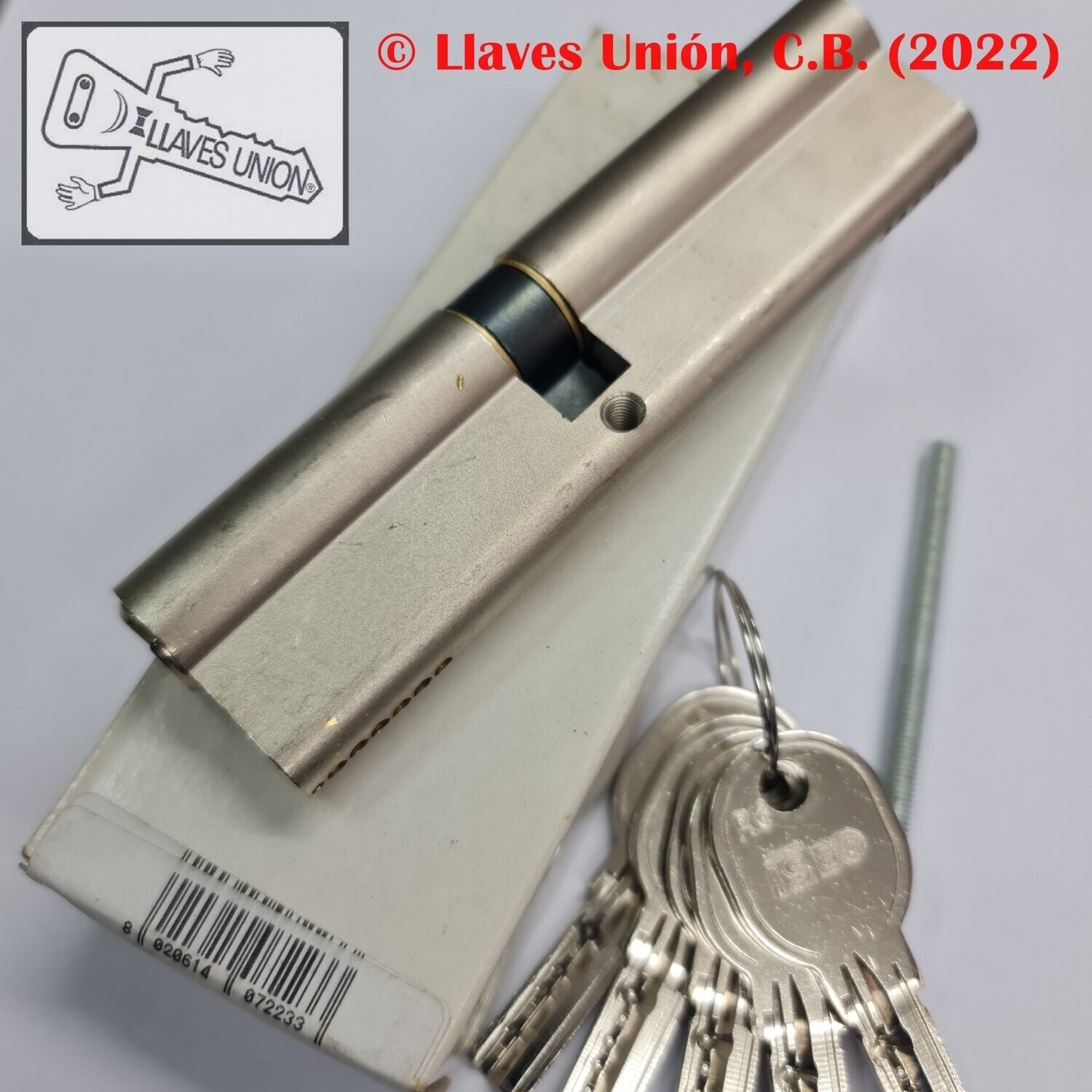 Cilindro ISEO R6 65x55 mm. Niquelado. Llave Seguridad. Leva Larga