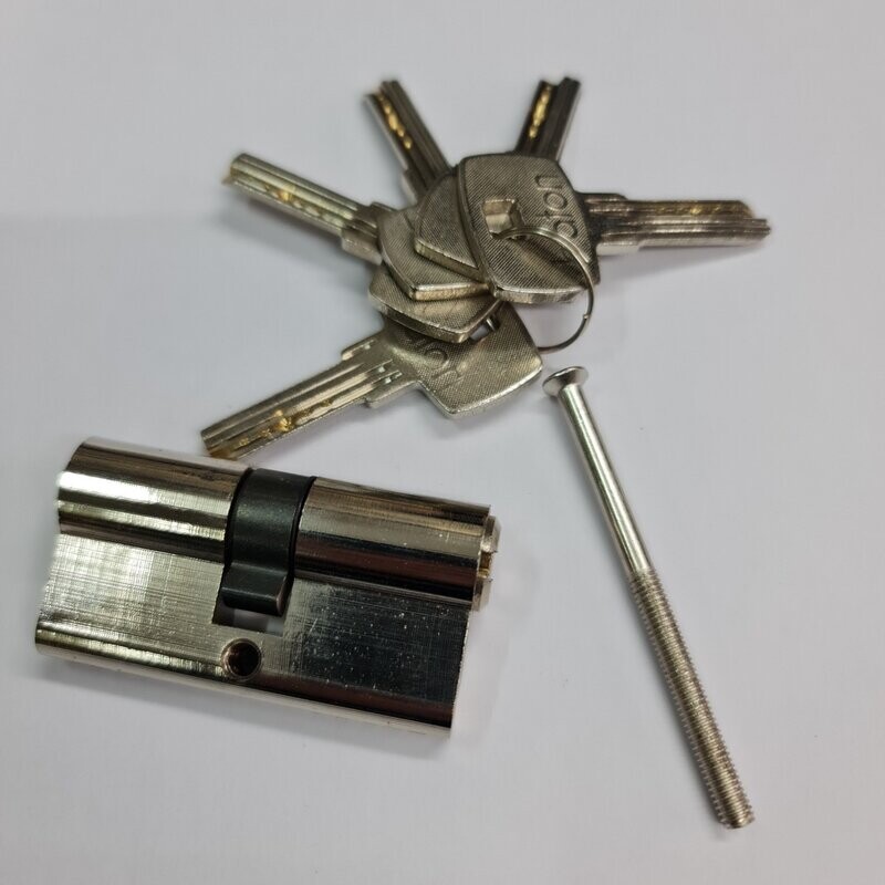 Cilindro BATON EC53553030N LC  30X30 mm. Niquelado. Llave Seguridad. Leva Corta
