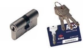 Cilindro CISA RS3 50x31 mm. Latonado. Llave Incopiable. Leva Larga