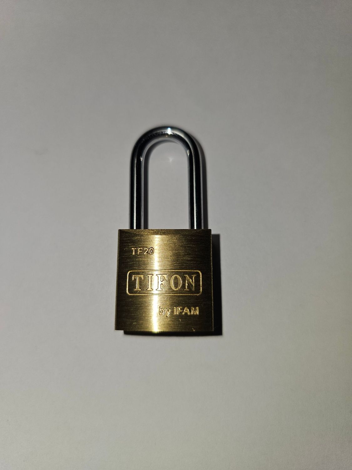 Candado IFAM TIFON 20 mm. Arco Largo KA