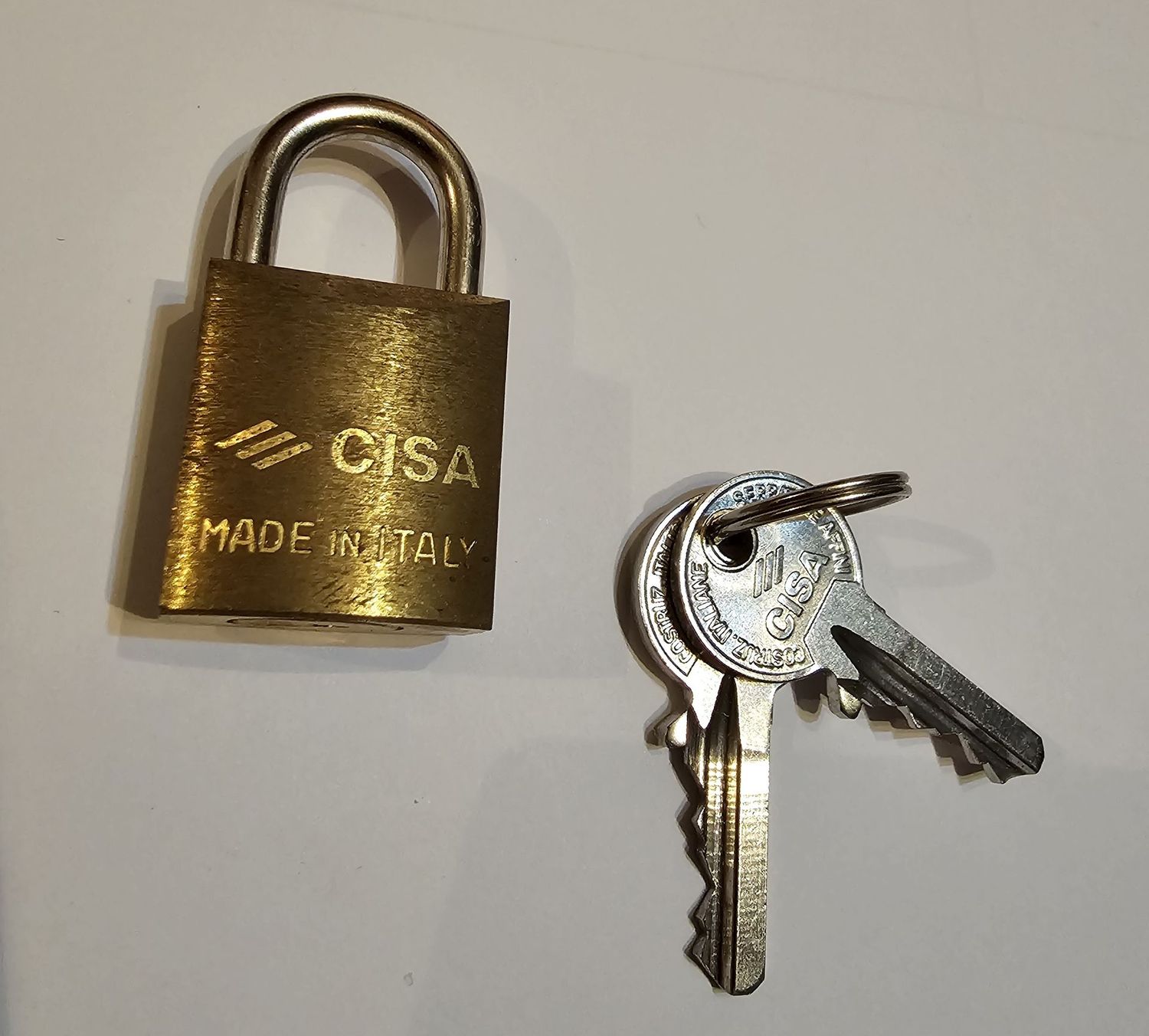 Candado CISA QUALITY 22010 20 mm. Arco Normal Candado CISA QUALITY 22010 20 mm. Arco Normal