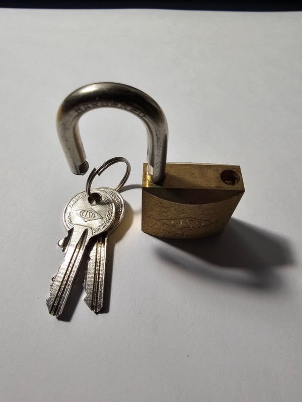 Candado CISA QUALITY 22010 25 mm. Arco Normal