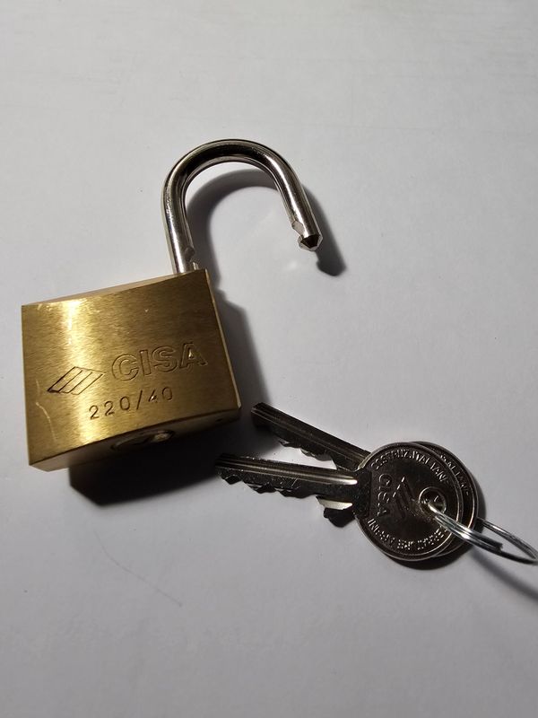 Candado CISA QUALITY 22010 40 mm. Arco Normal