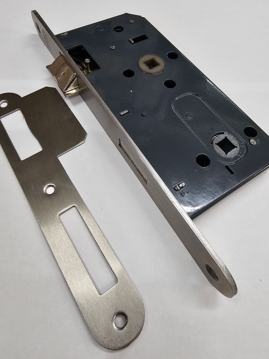 Cerradura AZBE Antifuego Embutir AF30B 50 mm. Derecha Cerradura AZBE Antifuego Embutir AF30B 50 mm. Derecha