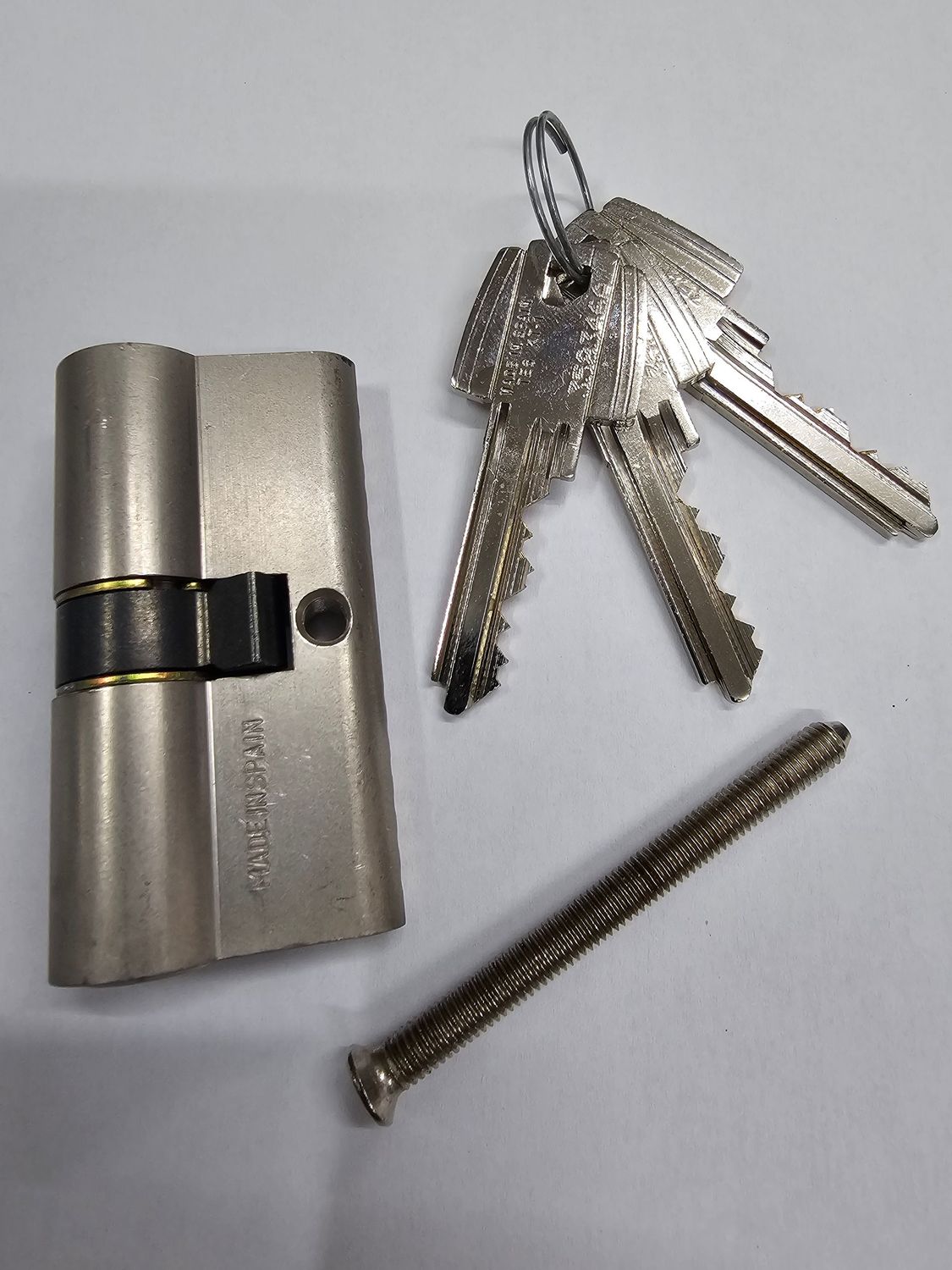 Cilindro TESA TE6 30x30 mm. Niquelado. Leva Larga