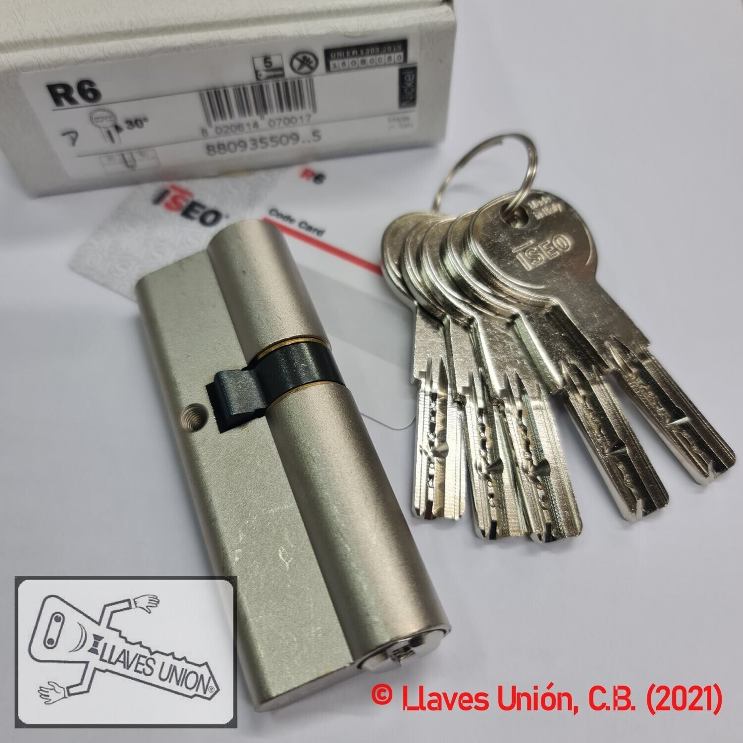 Cilindro ISEO R6 35x50 mm. Niquelado. Llave Seguridad. Leva Larga Cilindro ISEO R6 35x50 mm. Niquelado. Llave Seguridad. Leva Larga