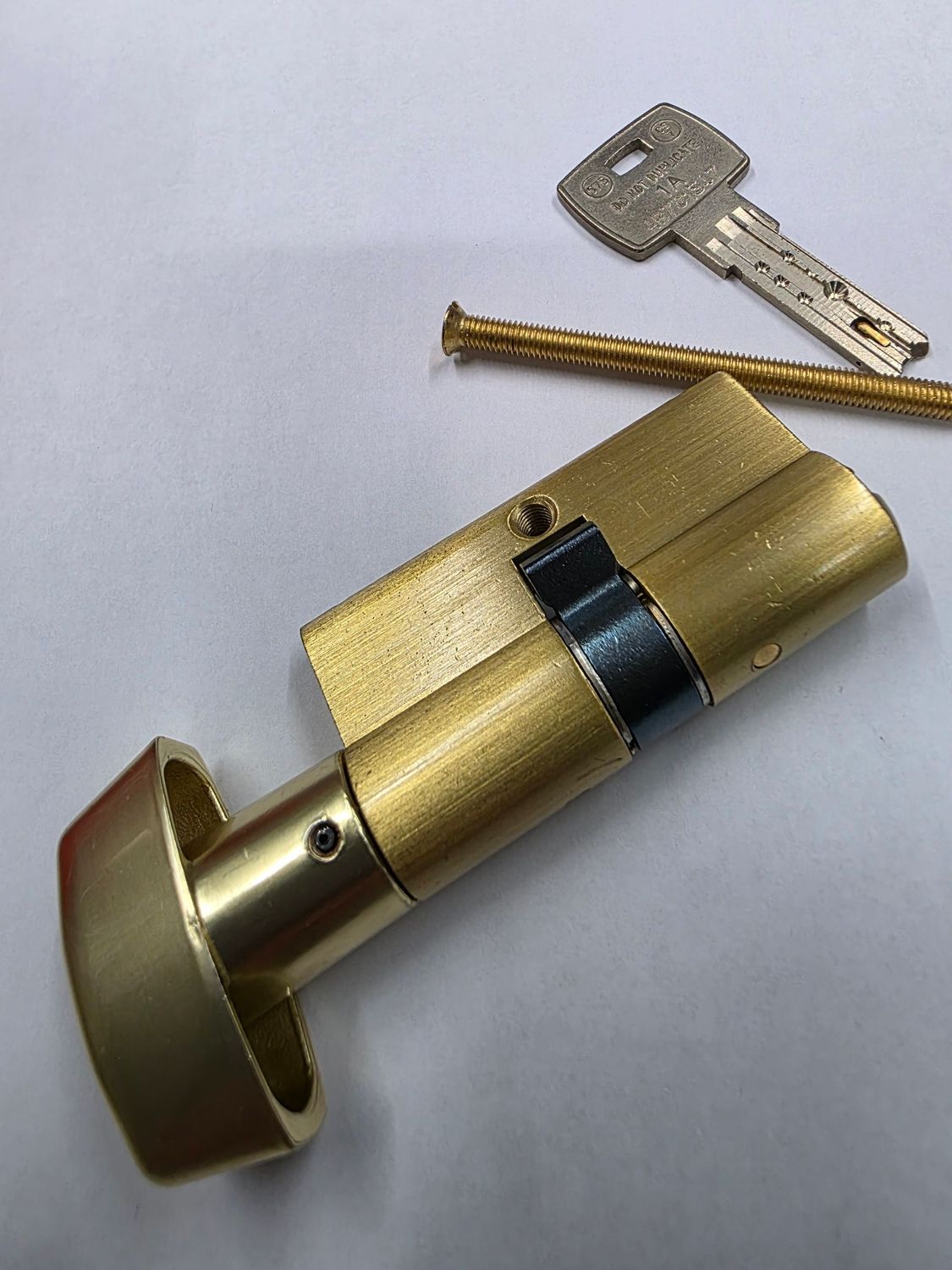 Cilindro STS CS7 30x30 mm. Latonado. Leva Larga. Botón