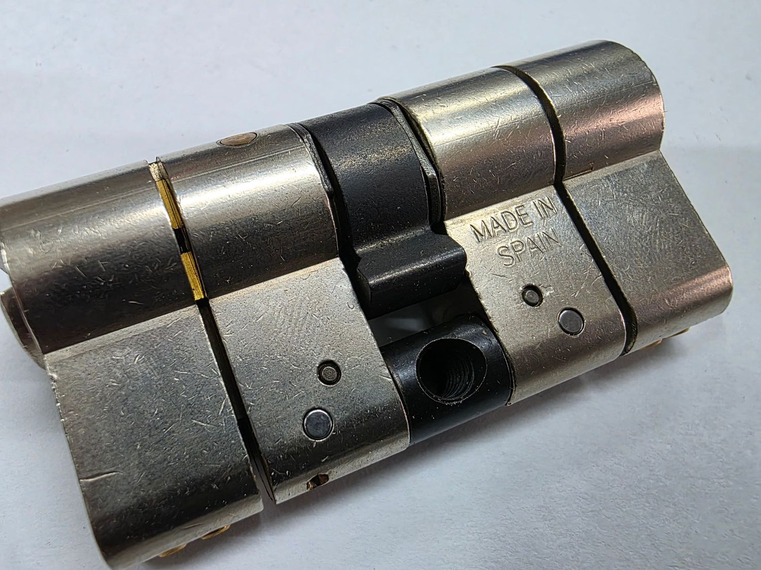 Cilindro TESA T70 30x30 mm. Niquelado. Leva Corta