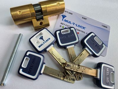 Cilindro Perfil Suizo MULTILOCK MT5 33X38 mm. Latonado Cilindro Perfil Suizo MULTILOCK MT5 33X38 mm. Latonado