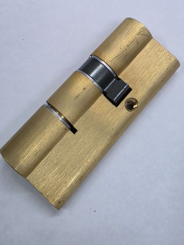 Cilindro Europerfil CISA ASIX de Seguridad 30x50 mm. Latonado. Leva Larga