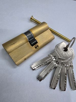 Cilindro Europerfil CISA ASIX de Seguridad 35x35 mm. Latonado. Leva Larga