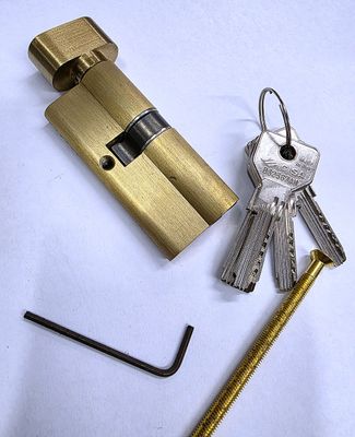 Cilindro Europerfil CISA ASIX de Seguridad 30x40 mm. Latonado. Botón a 30 mm. Leva Larga Cilindro Europerfil CISA ASIX de Seguridad 30x40 mm. Latonado. Botón a 30 mm. Leva Larga