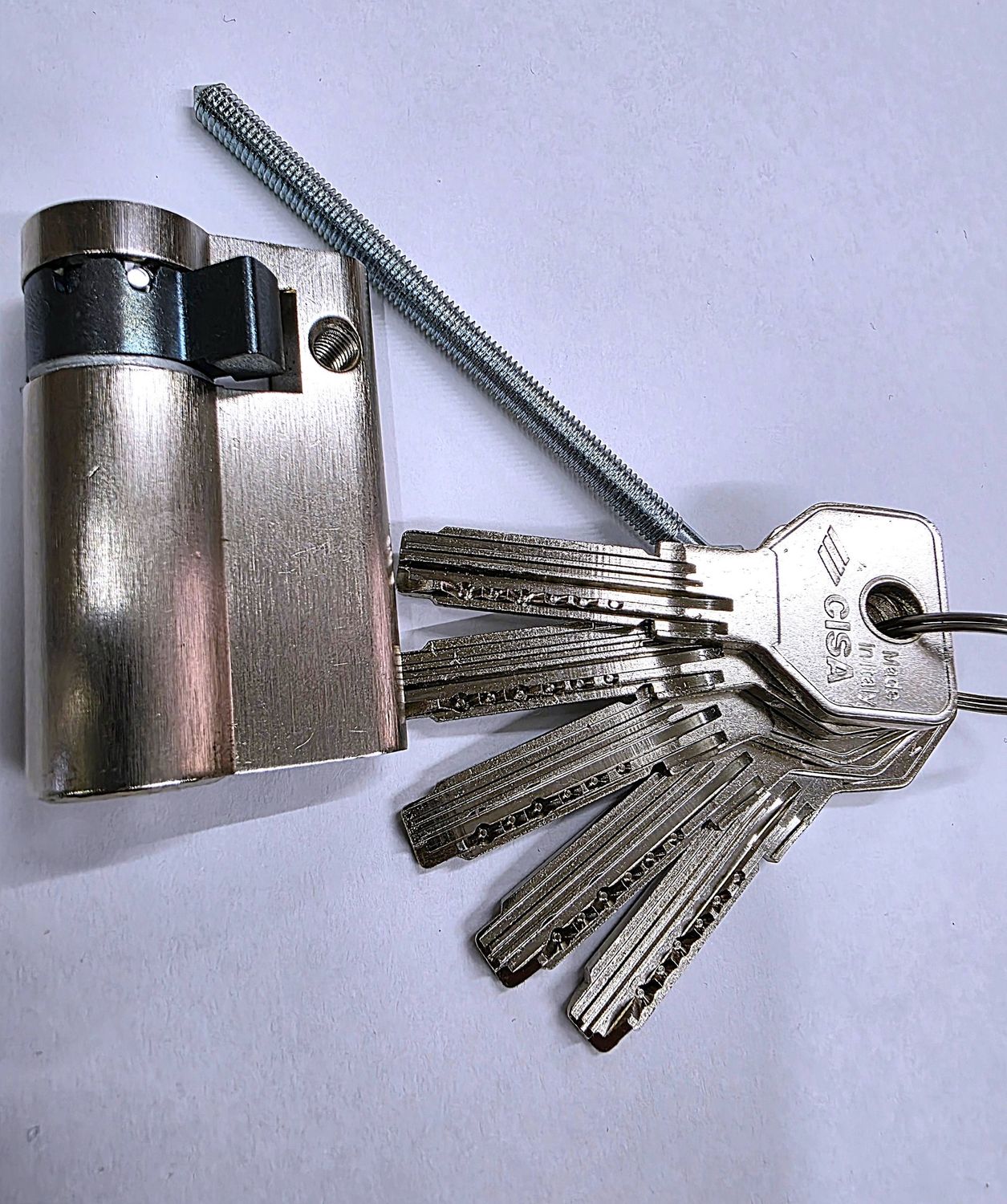 Cilindro Europerfil CISA ASIX de Seguridad 40x10 mm. Niquelado. Leva Larga Cilindro Europerfil CISA ASIX de Seguridad 40x10 mm. Niquelado. Leva Larga