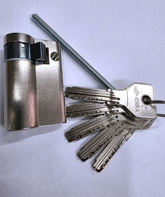 Cilindro Europerfil CISA ASIX de Seguridad 40x10 mm. Niquelado. Leva Larga