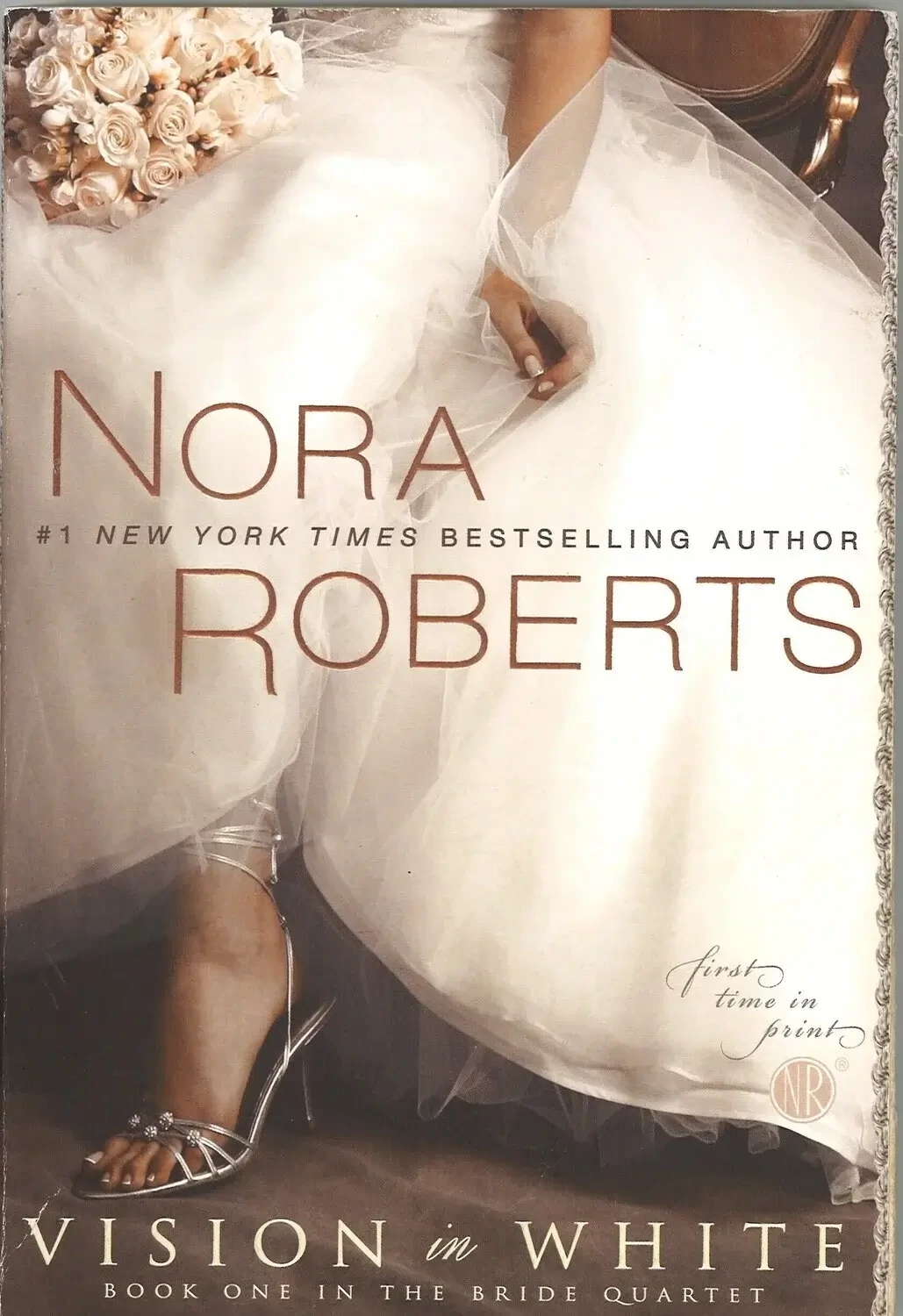 Vision in White (The Bride Quartet--Book 1), Nora Roberts