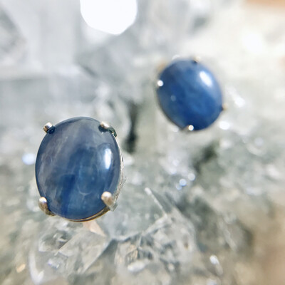 Kyanite Studs