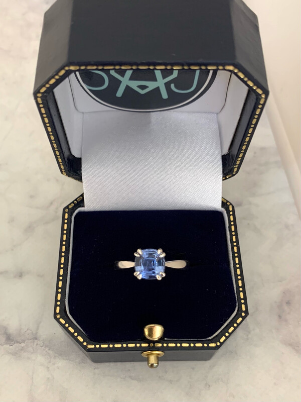 Ceylon Sapphire Heirloom Ring